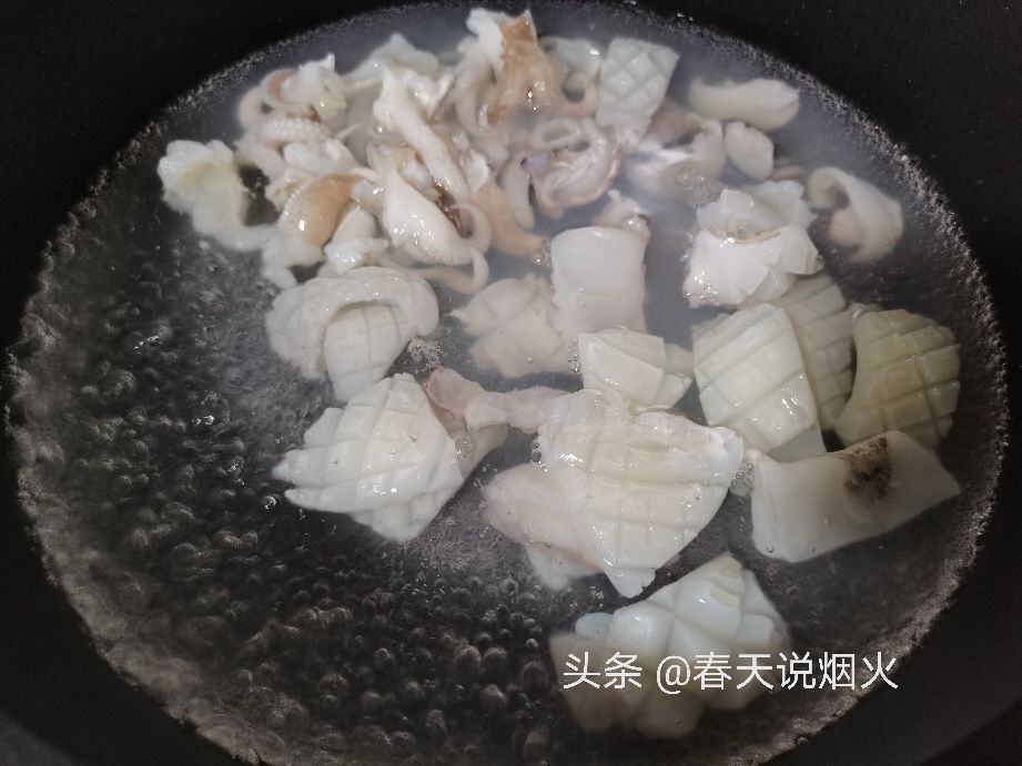 墨鱼炒什么配菜好吃又简单,墨鱼炒什么菜最好吃