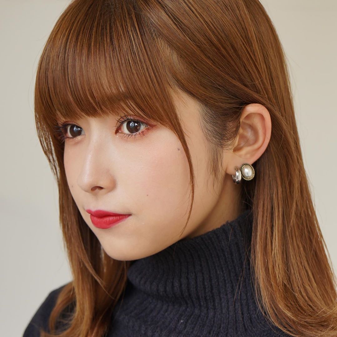 2020最火发型卷发侧颜刘海,2020年流行的日系发型图片