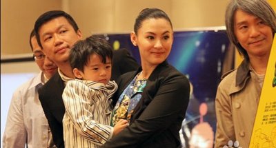 熬过39年不知肉味，生下三胎不知生父，玉女张柏芝真这么“怪”？