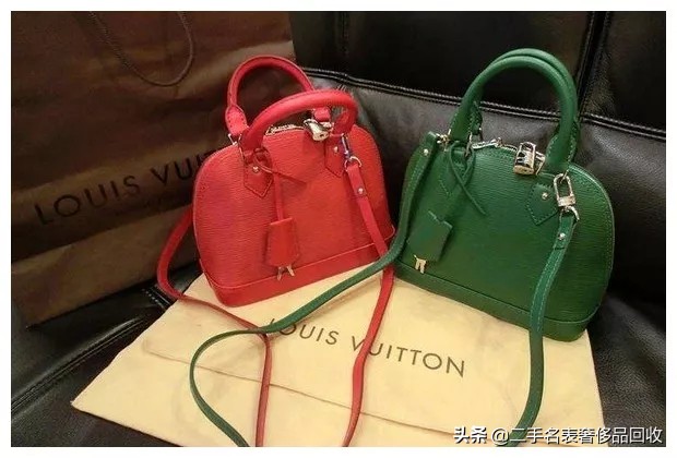 lv棋盘格包包回收价格表,lv二手包包回收一般几折