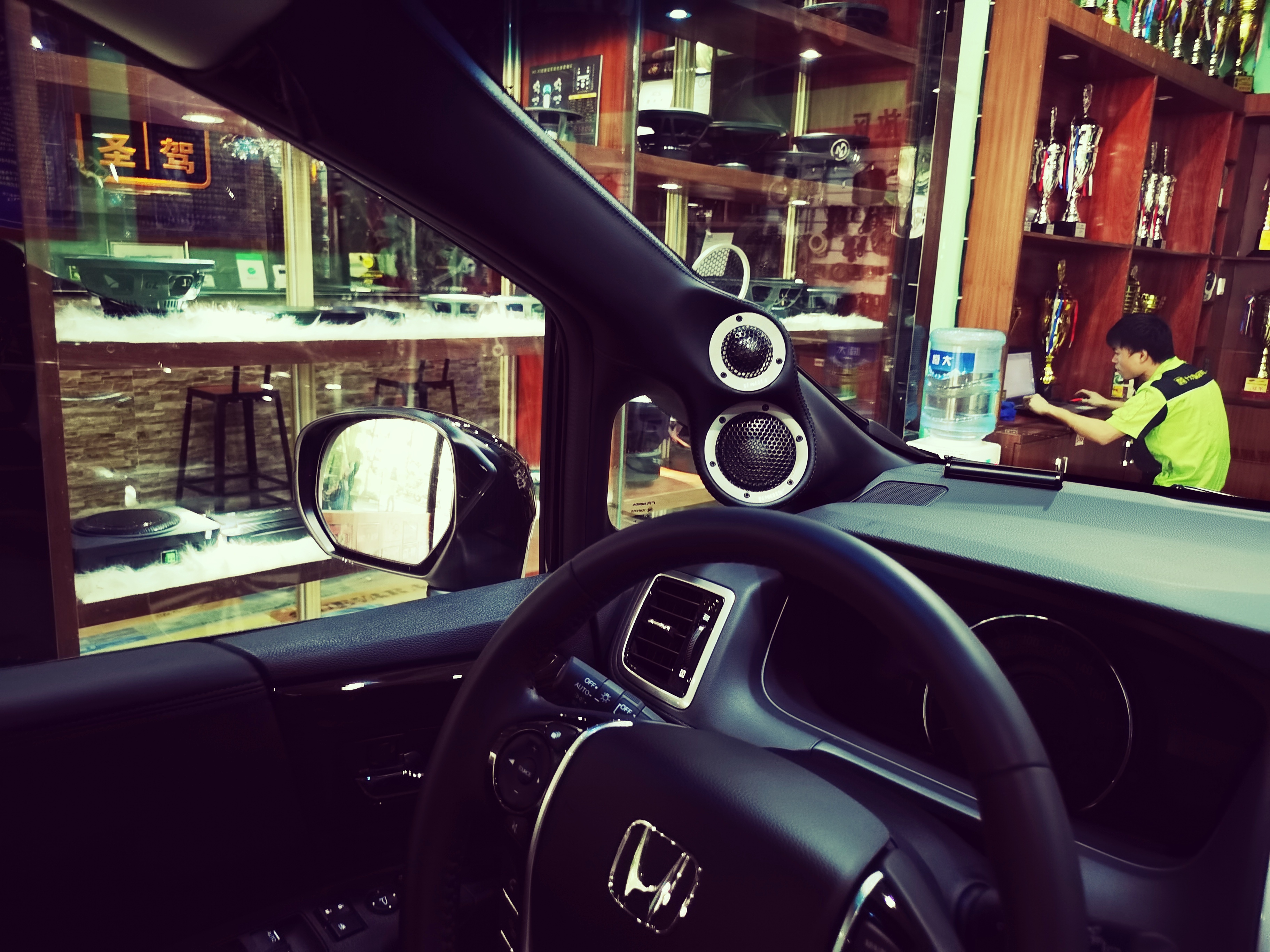 本田奥德赛喇叭改装,本田奥德赛汽车音响改装有哪些