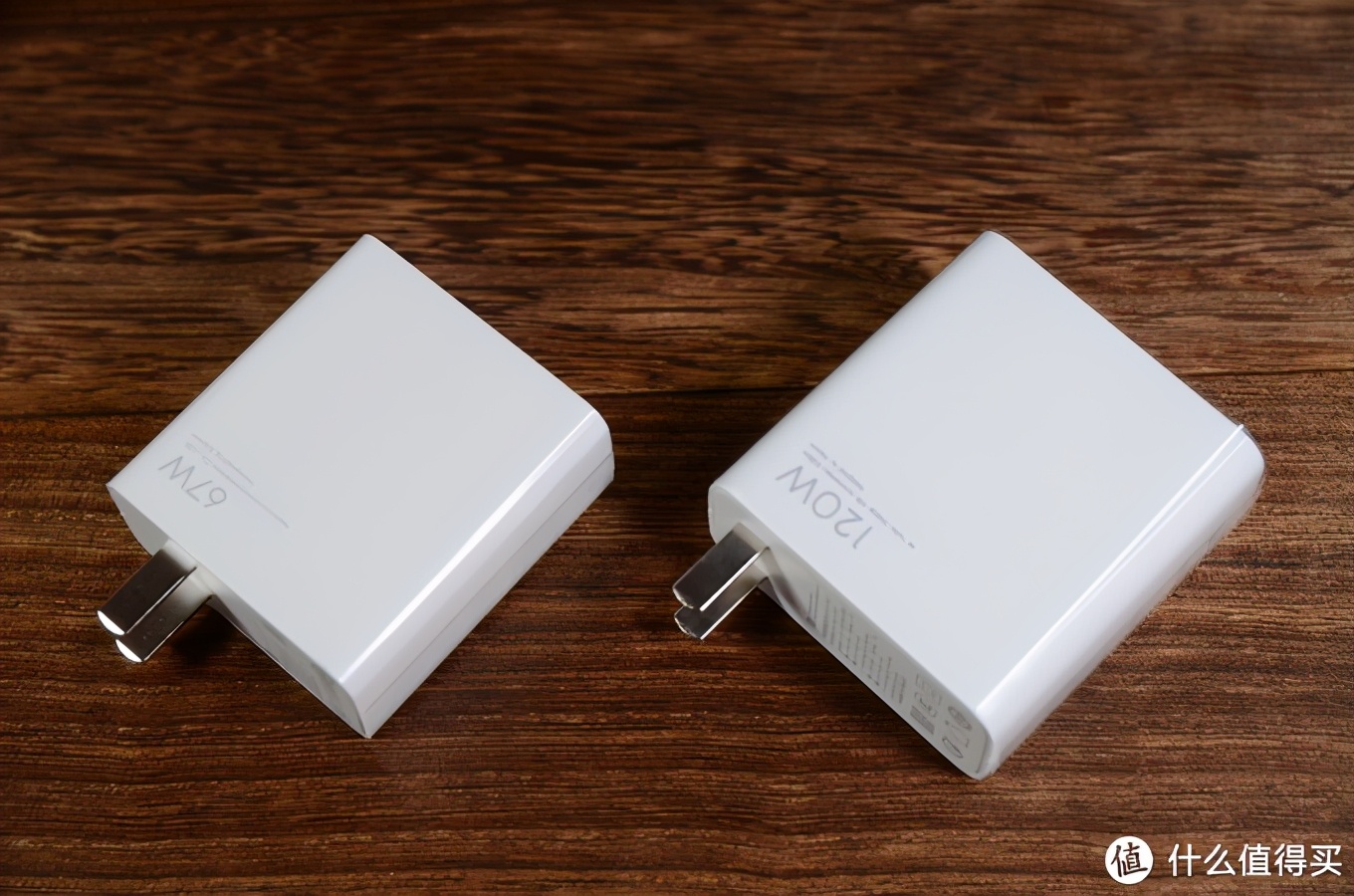 小米11ultra至尊版讲解,小米10至尊和小米11ultra拍照对比