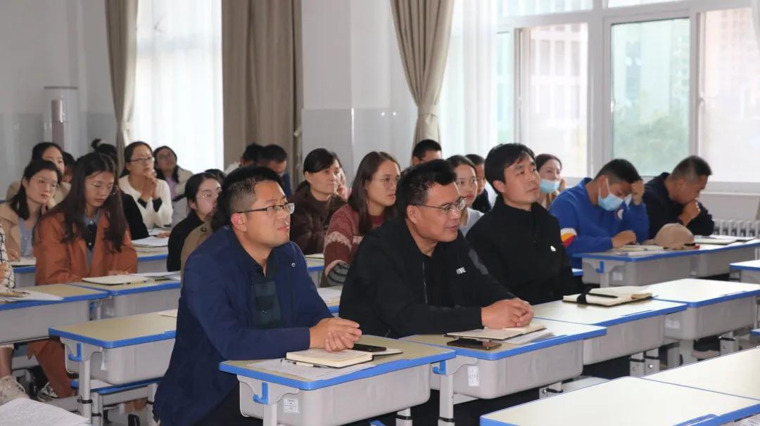 缁垮煄涔嬪０,鍏充簬婵槼甯傜豢鍩庝腑瀛︾殑瑙嗛