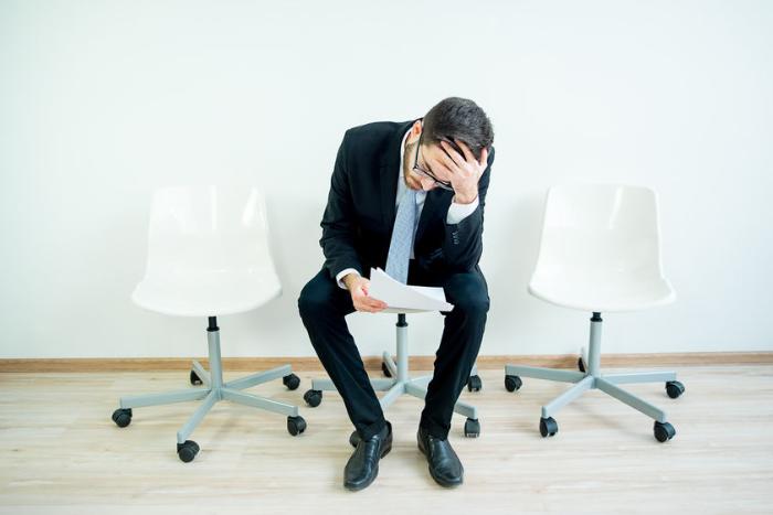 投出的简历没人看怎么办,为什么投出去的简历鲜有回复