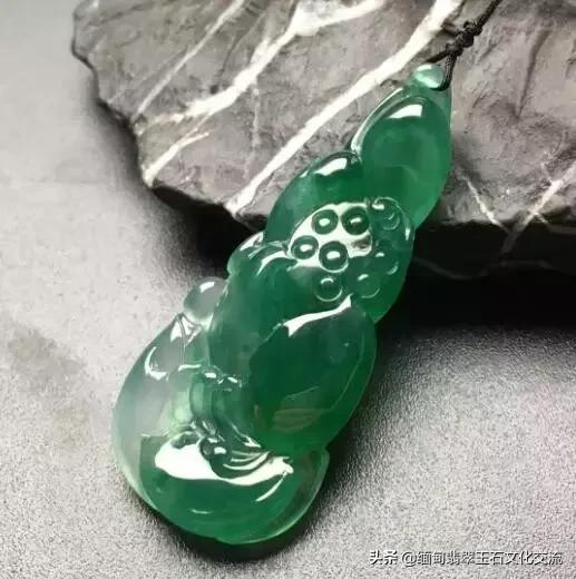 翡翠雕刻房子造型寓意,翡翠雕刻蚂蚁和虫子寓意