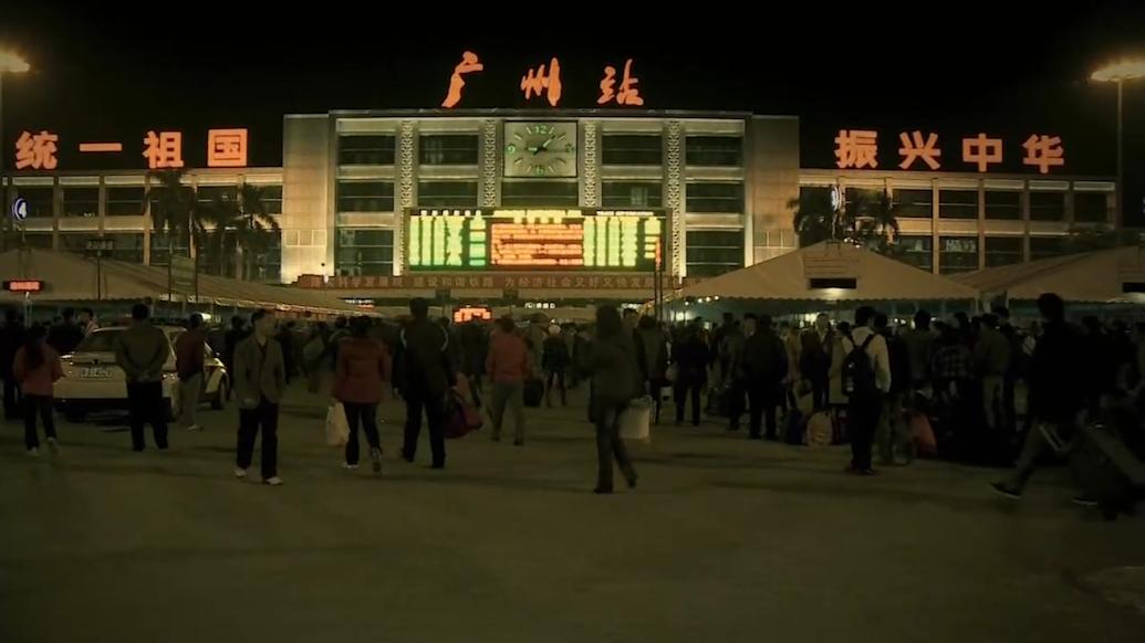 农民工给父亲拍摄的纪录片,2001年农民工返乡纪录片