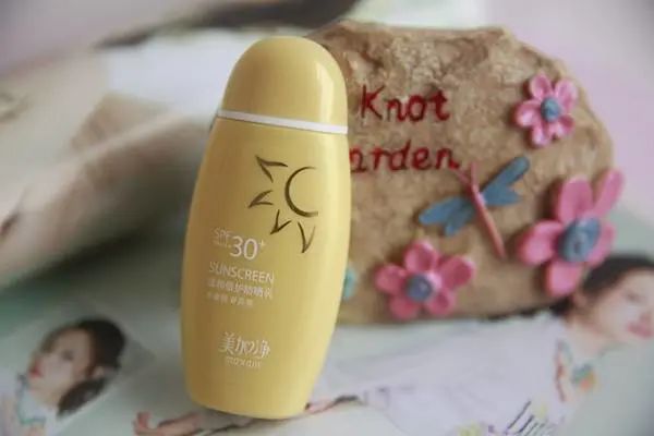 适合熬夜皮肤暗沉的护肤品国货,国货拯救黄黑皮