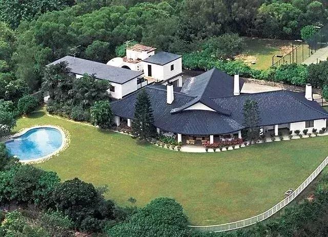 与赌王女太子同嫁一夫李嘉欣，花光每月200万生活费开始接新剧了