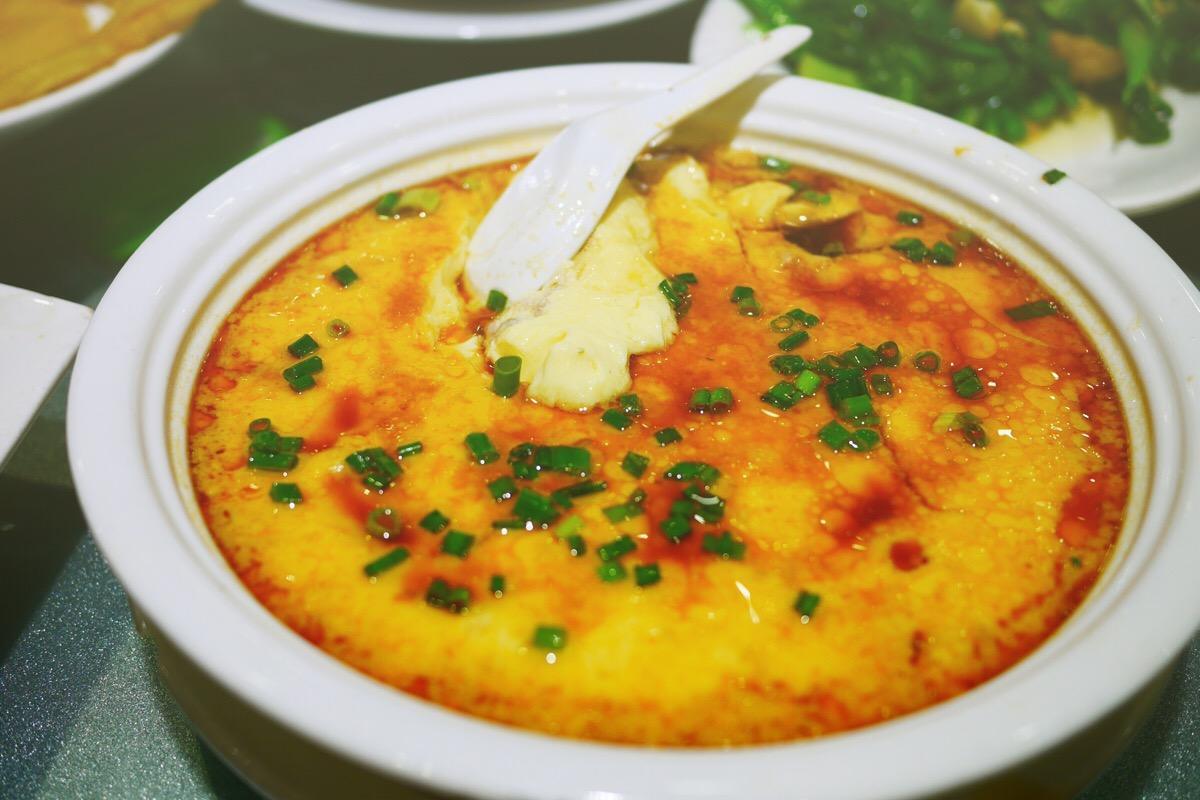 做了胆结石多长时间可以吃鸡蛋羹,胆结石吃鸡蛋羹好还是吃煮鸡蛋好