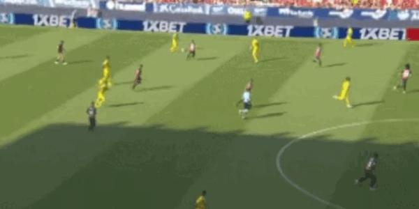 巴萨未来的中场德容几岁了,进攻乏力尼奥特客场拿分艰难