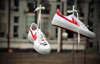 一双鞋99元,一双99元的运动鞋怎么样