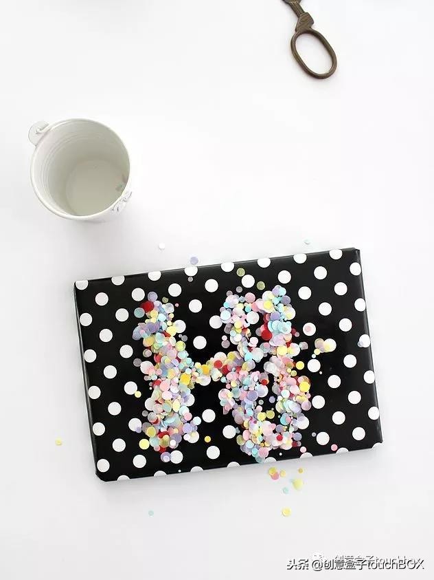 礼物包装教程不用双面胶,六个礼物包装的小技巧