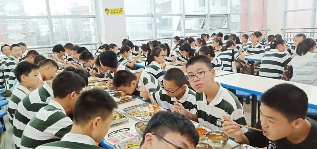 绵阳绵中育才学校怎么样,绵阳绵中育才学校2022年升学率