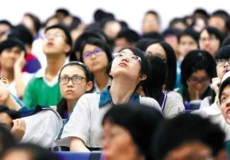 1977到2018高考变迁图,八十年代的高考与现在的高考对比