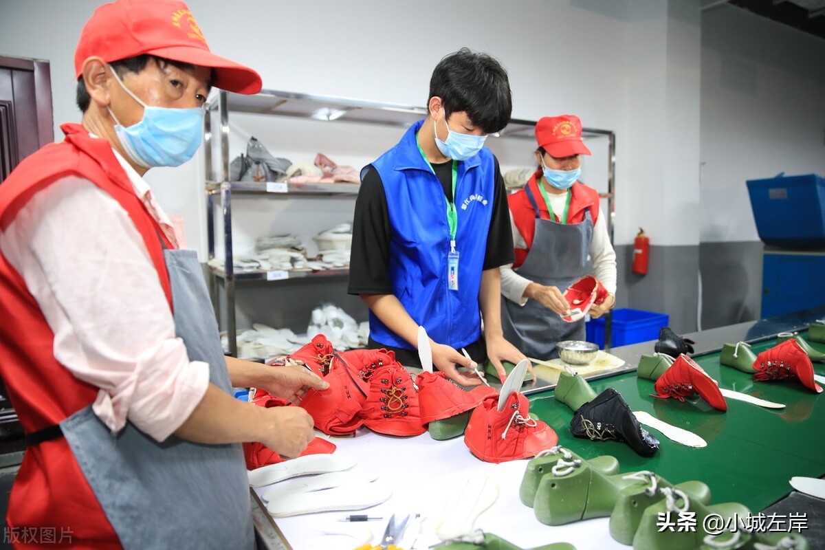 如何经营一家卖鞋网店,卖鞋店如何吸引顾客