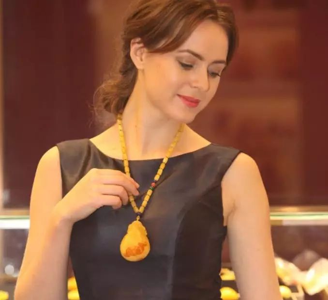 琥珀有机宝石魅力,琥珀有机宝石