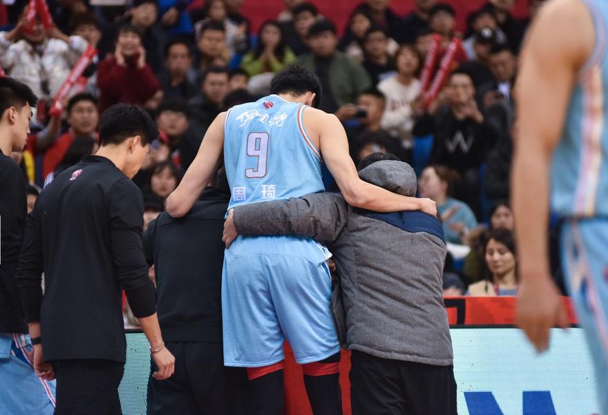 周琦伤情被曝,周琦伤情新消息