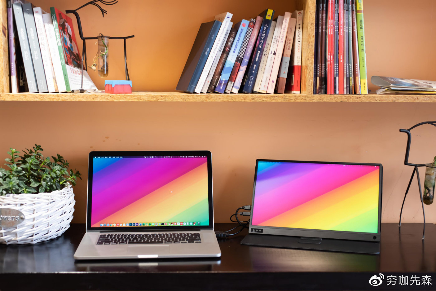 一款可以带出门的“显示器”——天宝T15便携显示器