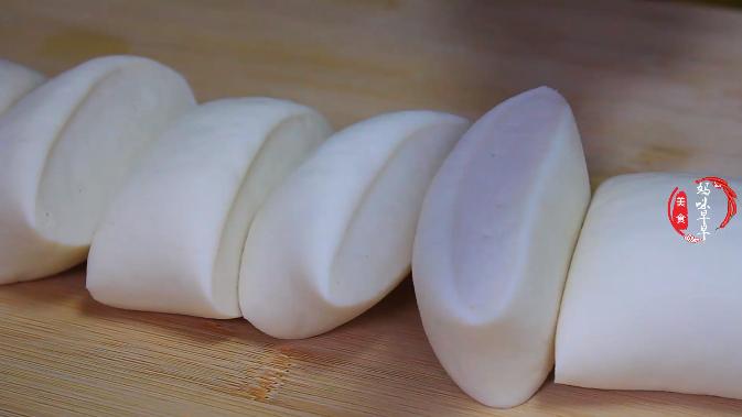 蒸包子发面忘放糖了补救方法,蒸包子放酵母和小苏打吗