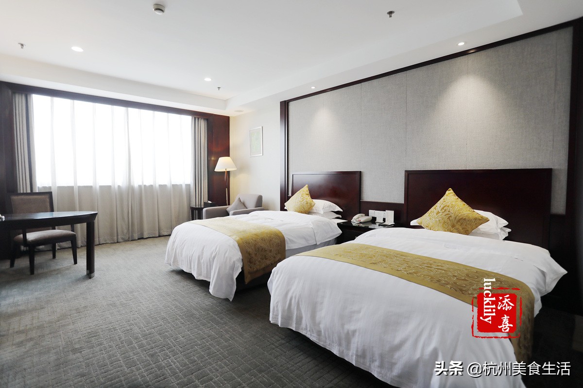 镇江美食三怪,镇江美食推荐锅盖面