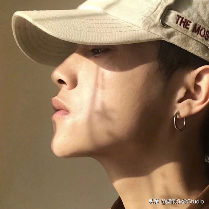 浪漫玫瑰男生头像,男生玫瑰浪漫头像