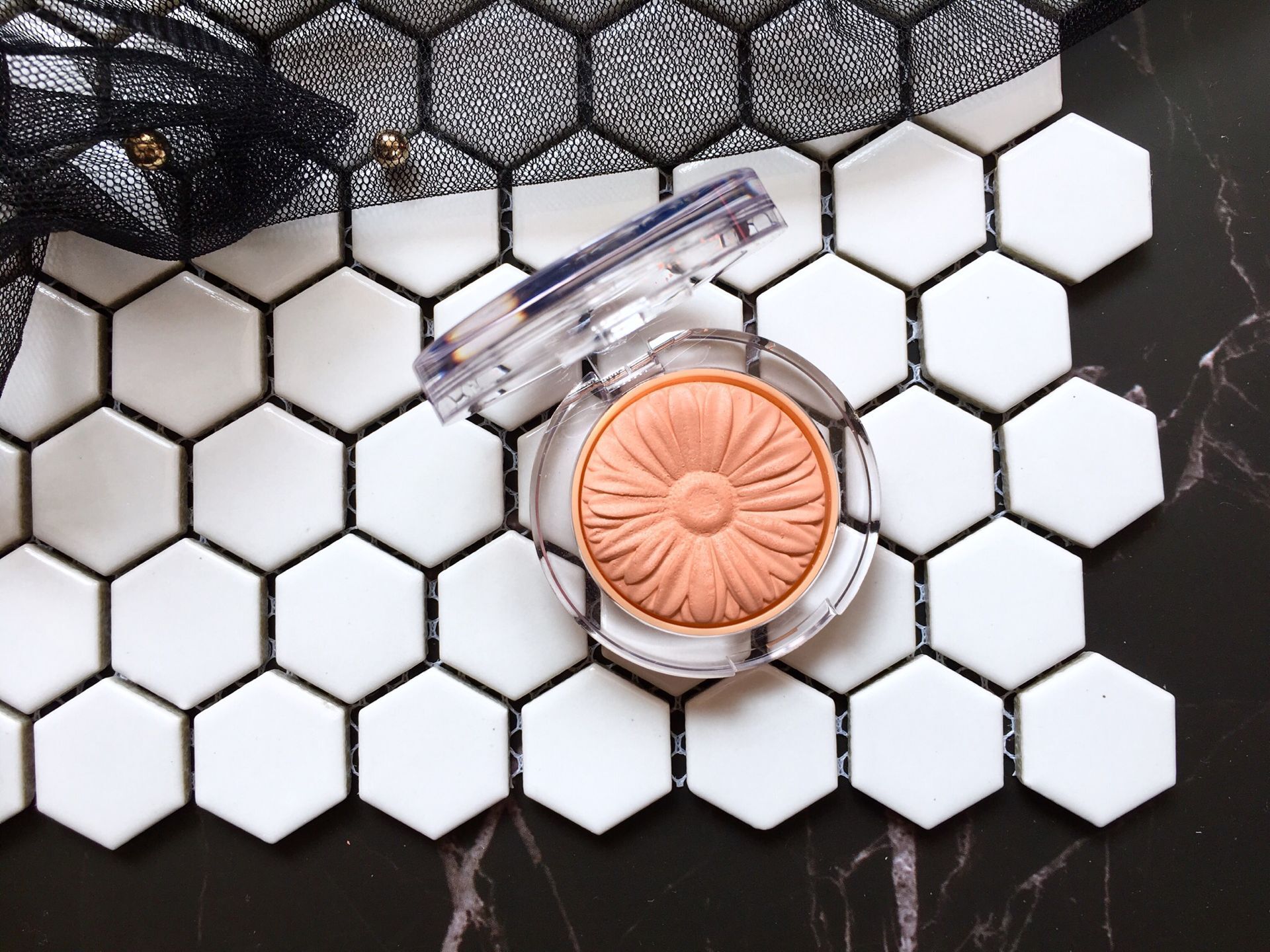 可爱简约粉嫩腮红,倩碧小雏菊腮红推荐色