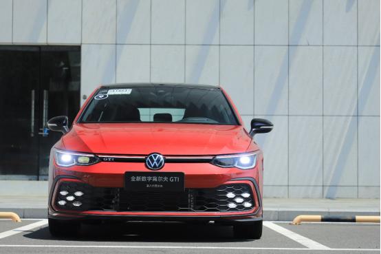 八代高尔夫gti赛道表现,全新高尔夫gti试驾