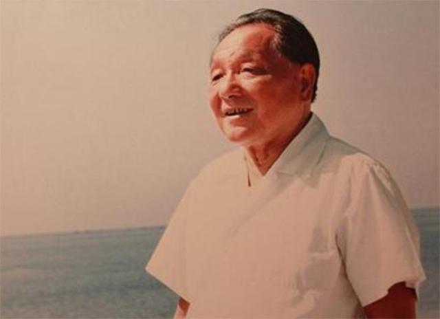 15岁便离家的*小平邓**为什么再没回家乡广安？