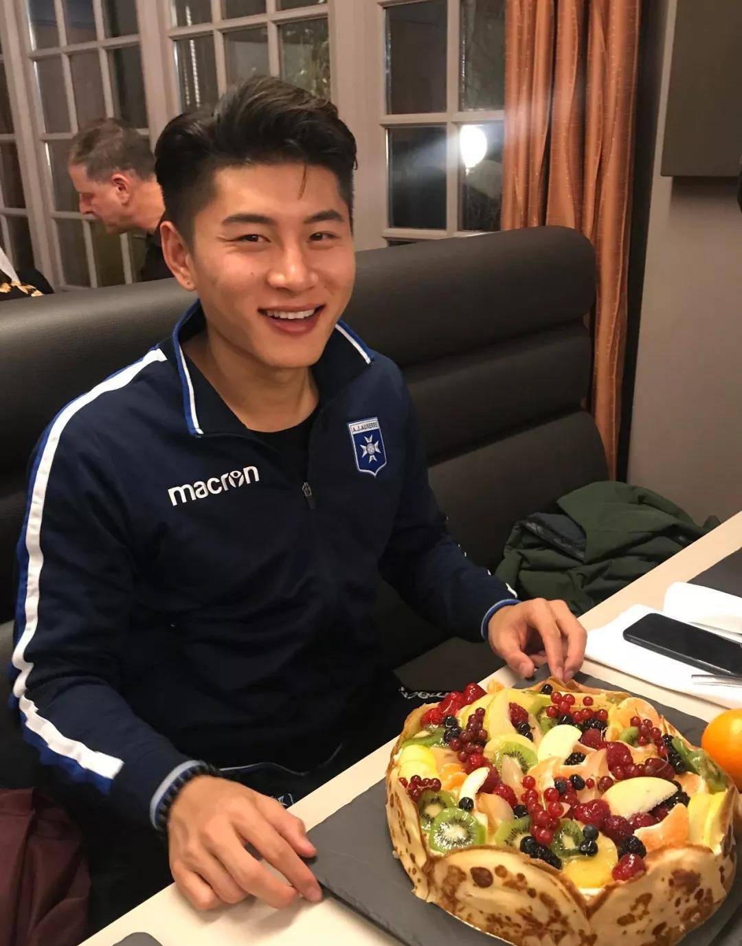 中国足球队张玉宁信息,中国足球留洋困局