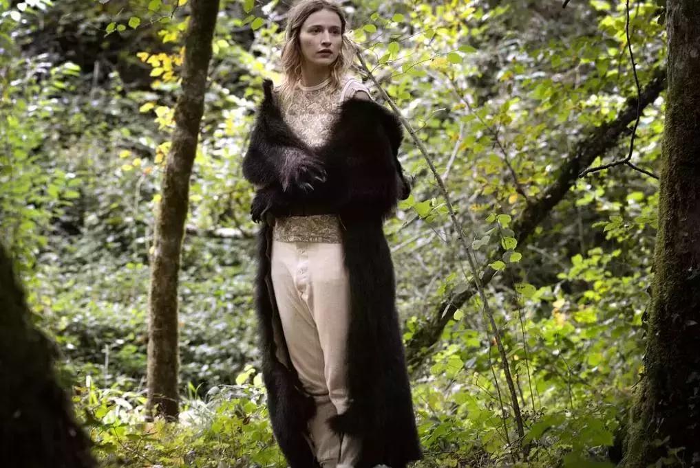 一家人的故事电视剧,一家人背后故事