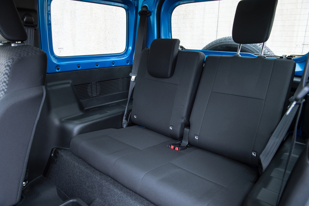 铃木吉姆尼越野试驾,动物凶猛