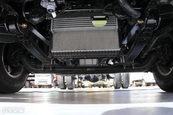 3.2米国6轻卡最新款报价,轻卡云内4.0排量怎么样