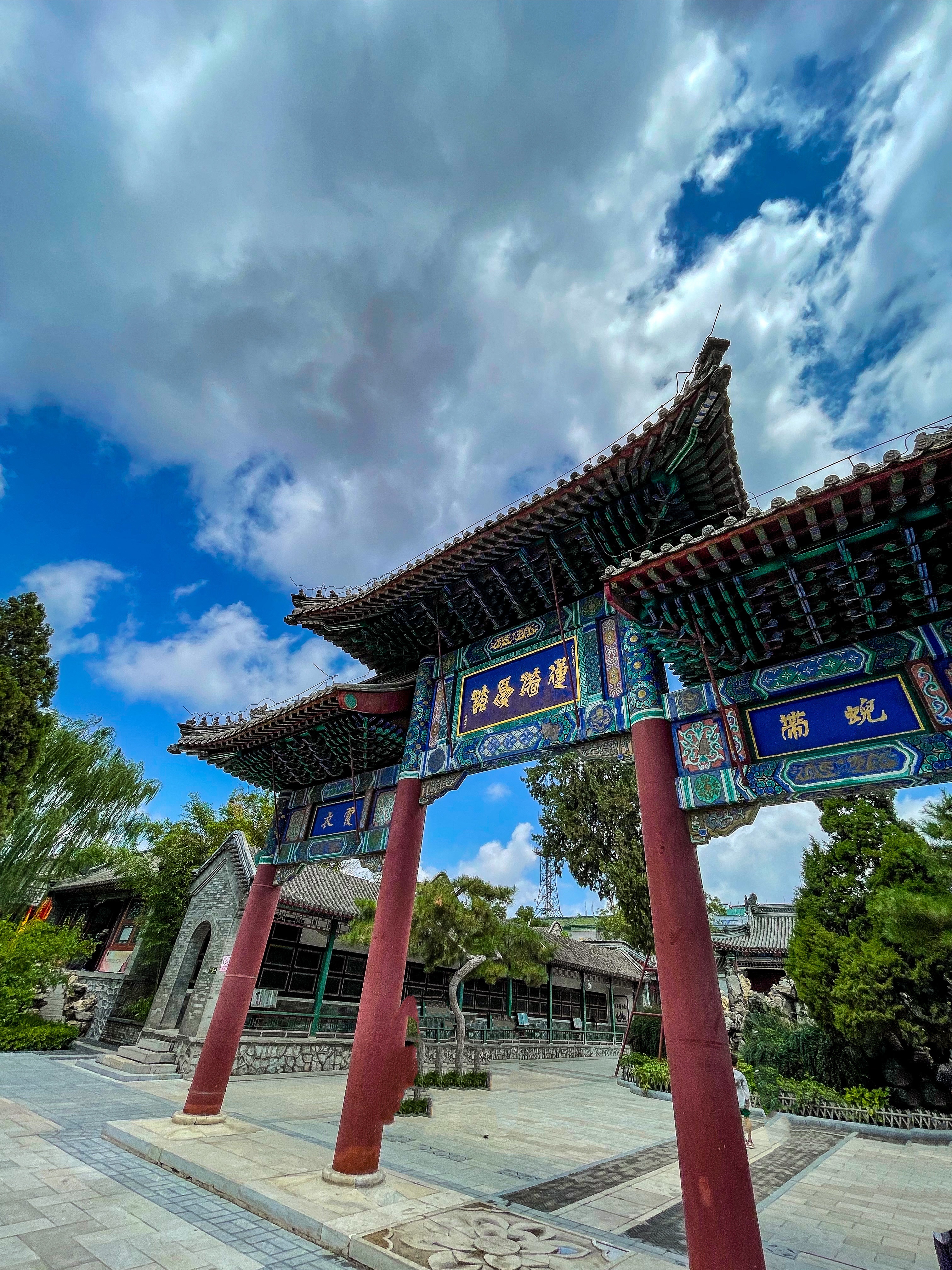 保定市古莲花池夜景,保定古莲花池美照