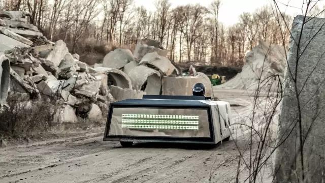 一辆能“隐身”的摩托，停路边贼都找不到