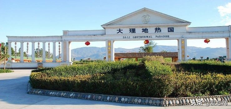 云南十大最美温泉，不但美食众多，美女也如云，带你泡遍全云南！