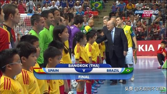 该你管的你就管,带你走进五人制裁判手势