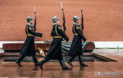 中国ak47礼宾枪,香港警察制式步枪