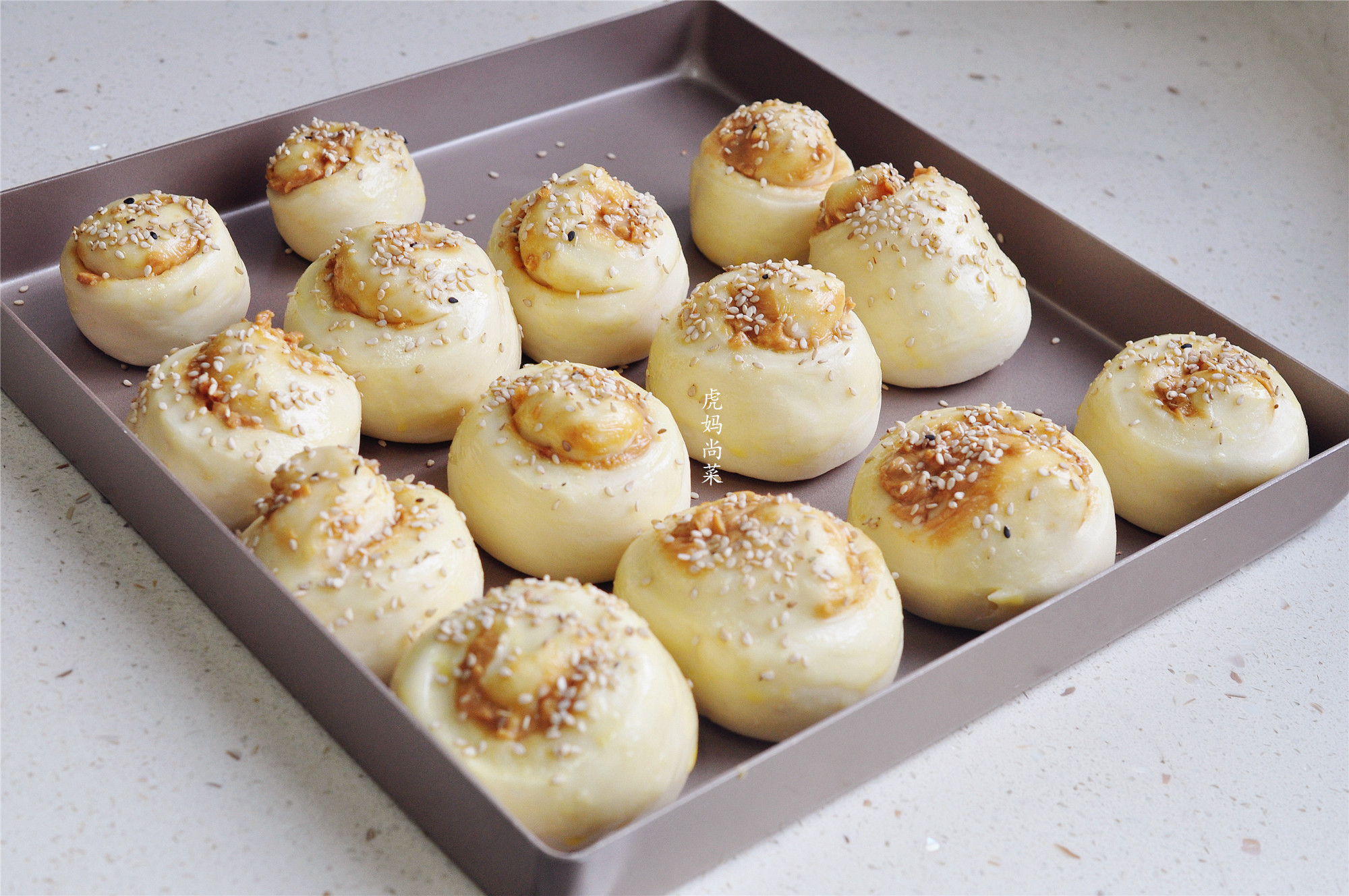 奶香浓郁的早餐小面包，蛋白质丰富又柔软，很适合老年人