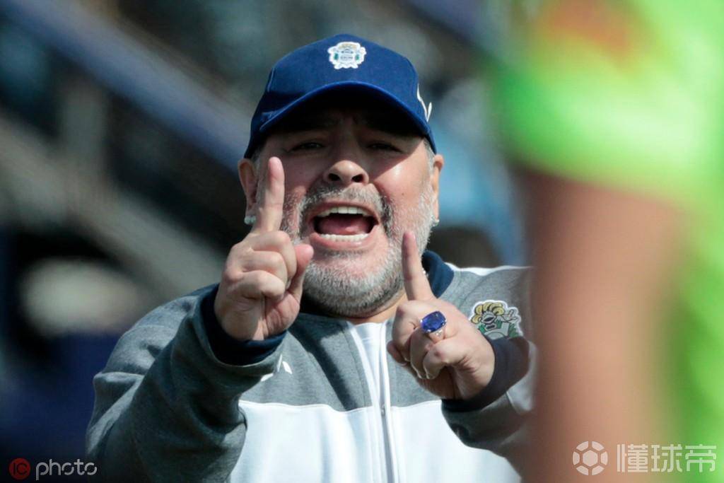 足球解说员能做主教练吗,当足球解说员要会球队的管理吗