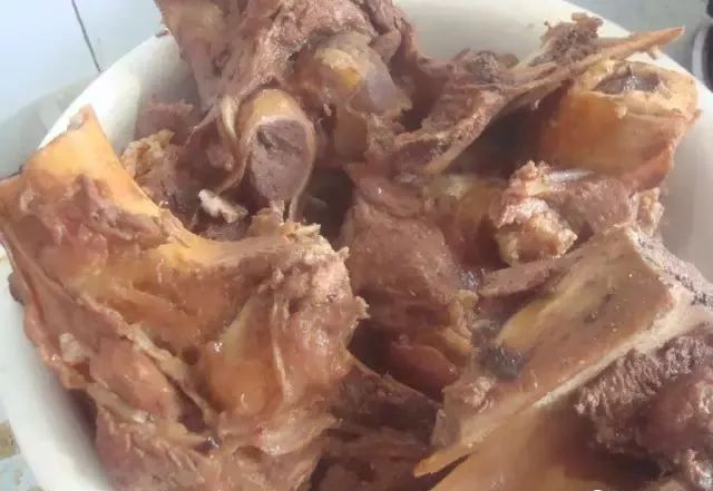 1个洋葱丢盆里，花朵砰砰开，一下能变2个头，省钱了！