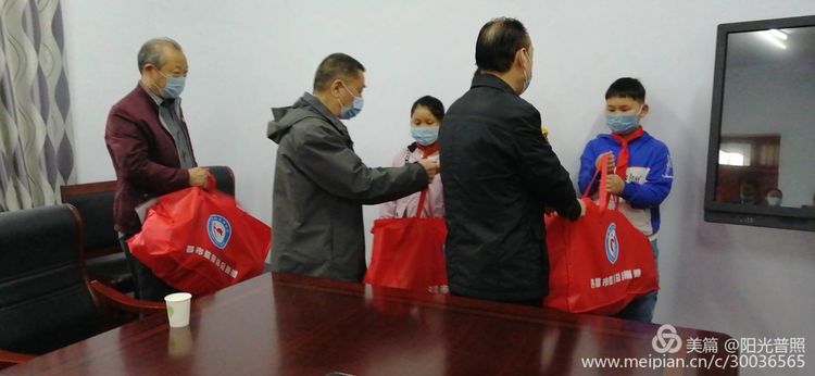 禹州爱心捐赠活动,许昌爱心人士捐赠