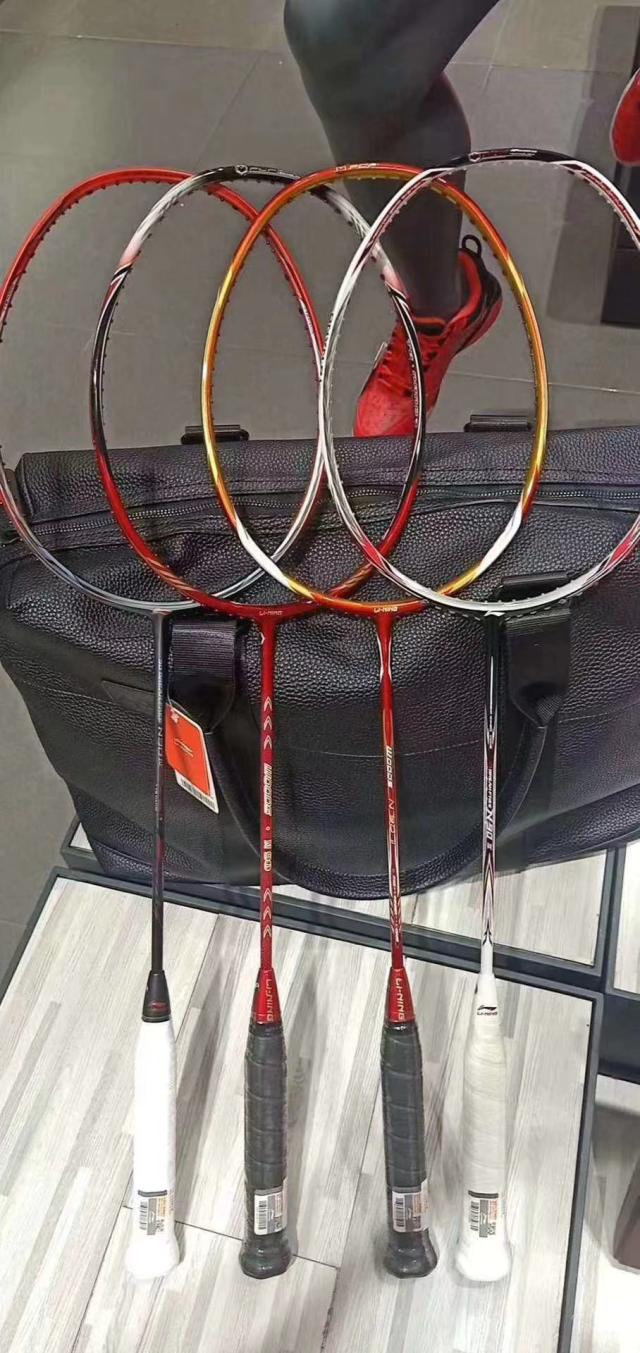 关于李宁羽毛球拍的介绍,李宁ws72s羽毛球拍