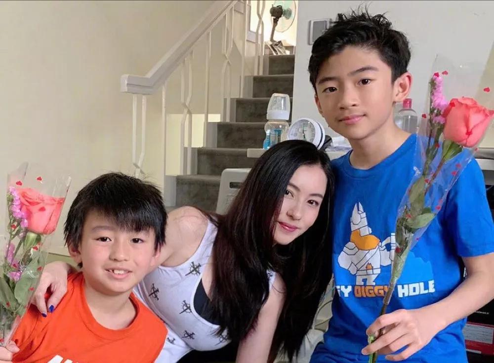 星二代谢霆锋视频,王菲星二代