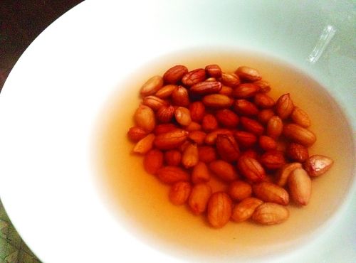 紫米洗了变白色正常吗,紫米洗后米变白色是染色的吗