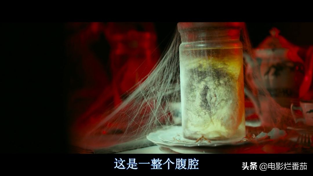 少女偷情竟牵出离奇*案惨**，这部侦探电影尺度大到没法看！