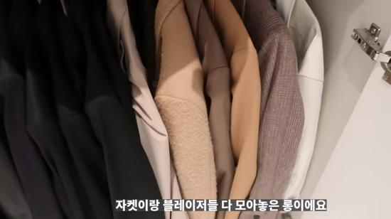 韩国女生独居公寓,韩国美女晒衣服