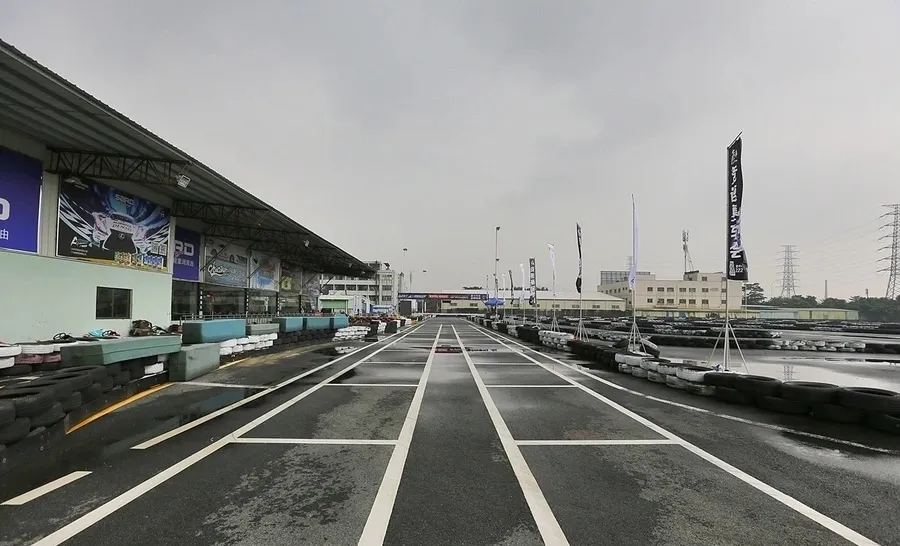 室内卡丁车和室外卡丁车的区别,室内卡丁车多种项目