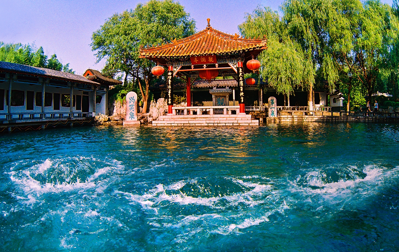 趵突泉诗赵孟頫创作背景,赵孟頫的趵突泉诗