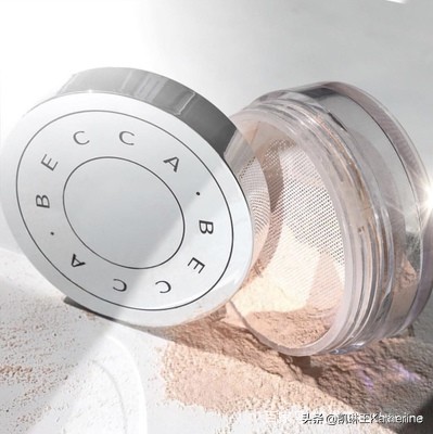 巧用定妆散粉让妆容持久一些,完美定妆粉防水防汗控油不脱妆