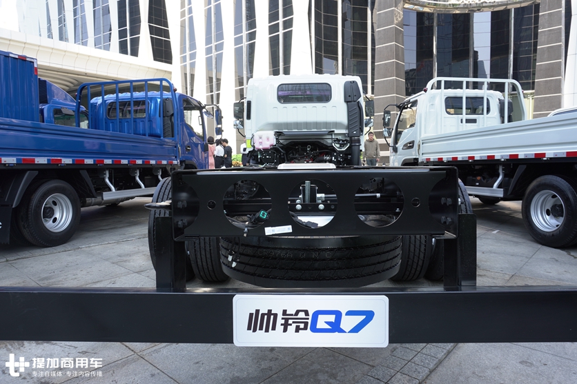 江淮帅铃q7有什么特点,驾驶室空间最大的轻卡